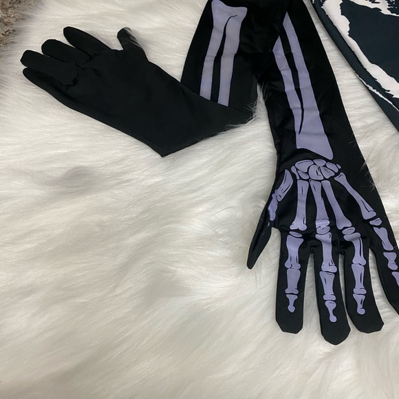 NWOT skeleton leggings and gloves - Picture 3 of 5